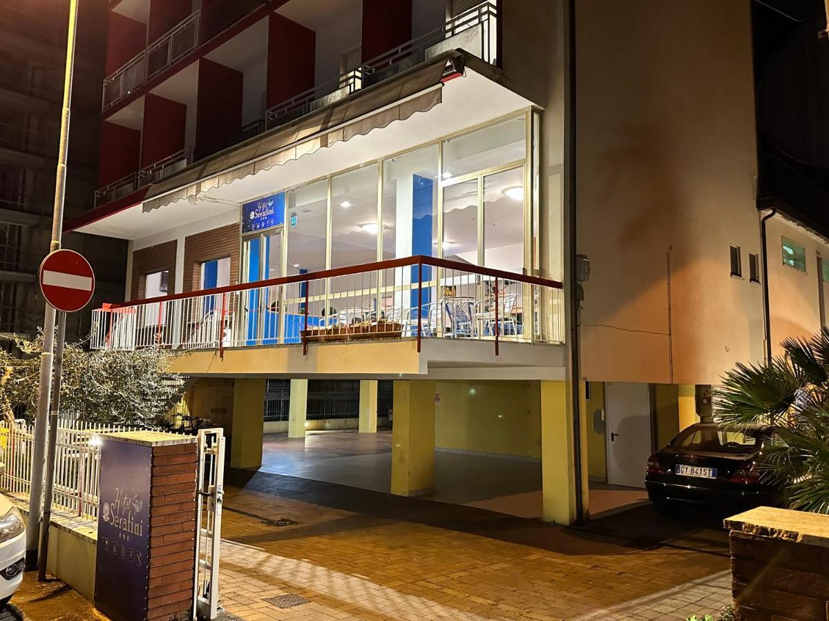 Albergo B&B Serafini Rímini Exterior foto